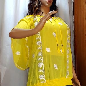 Torrid SZ 3 (XL) embroidered flowers blouse